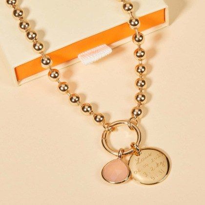 ereferer-691126-collier-grave.jpg